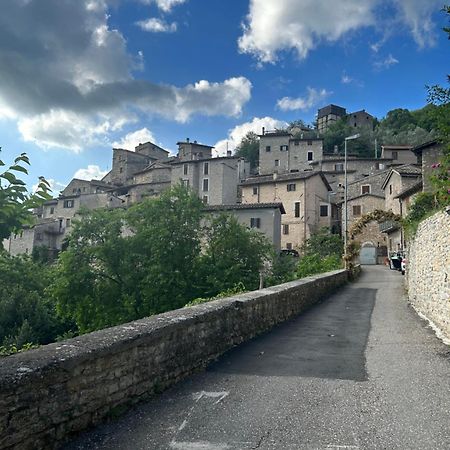 Casa Belvedere A Valle San Martino Di Spoleto Eksteriør bilde