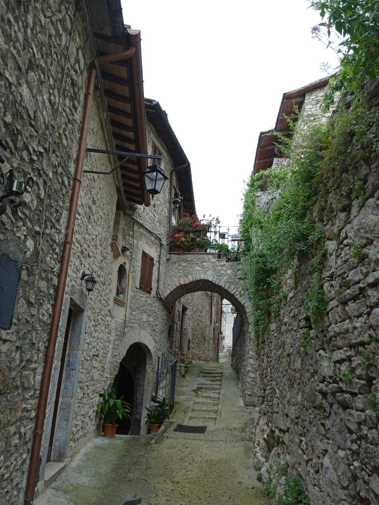 Casa Belvedere A Valle San Martino Di Spoleto Eksteriør bilde