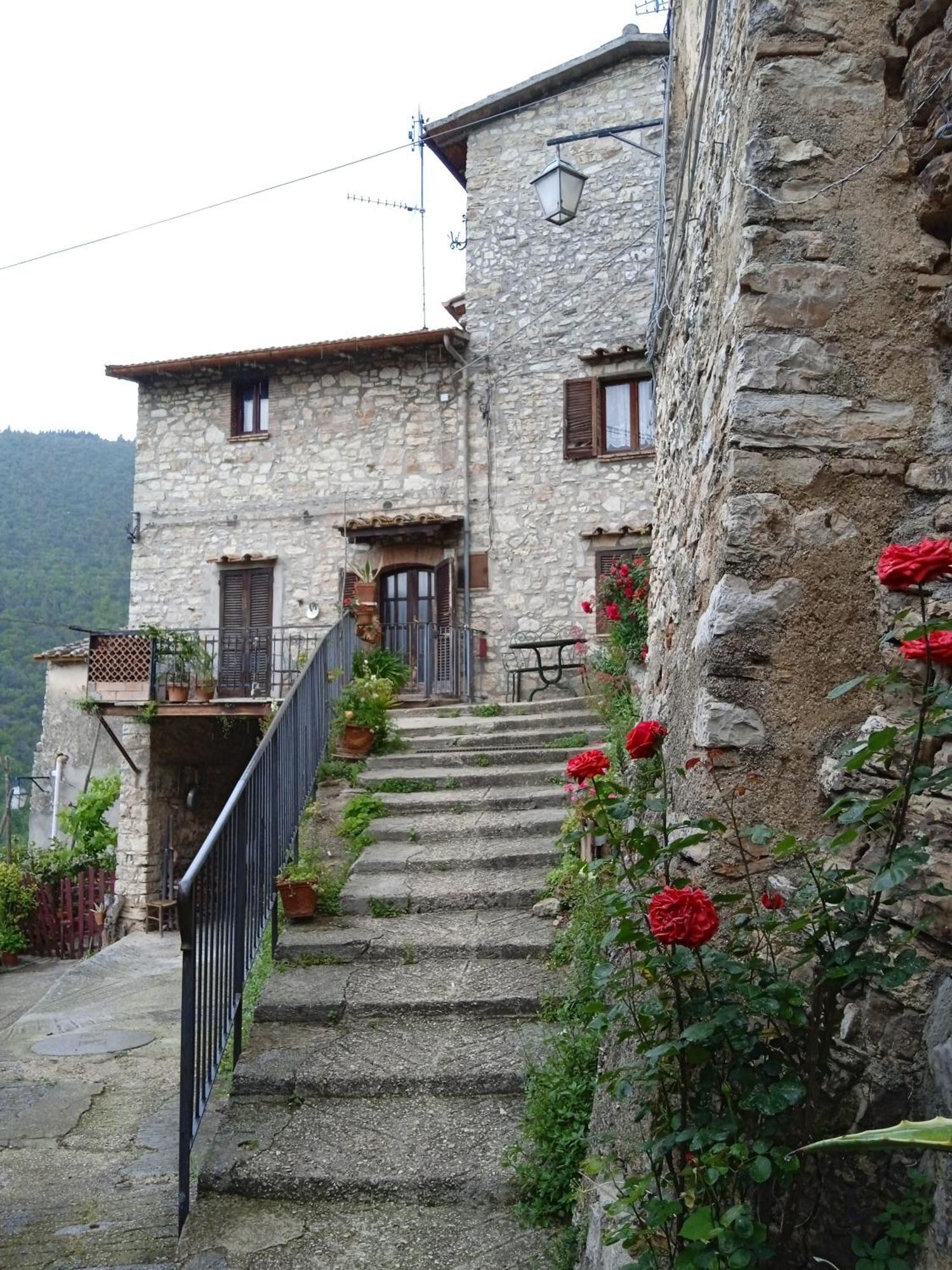 Casa Belvedere A Valle San Martino Di Spoleto Eksteriør bilde