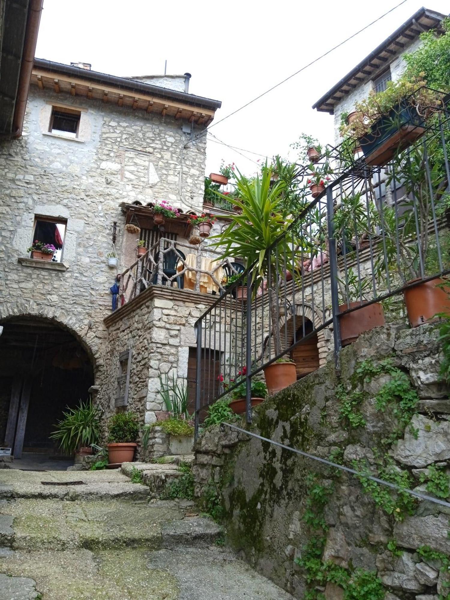 Casa Belvedere A Valle San Martino Di Spoleto Eksteriør bilde
