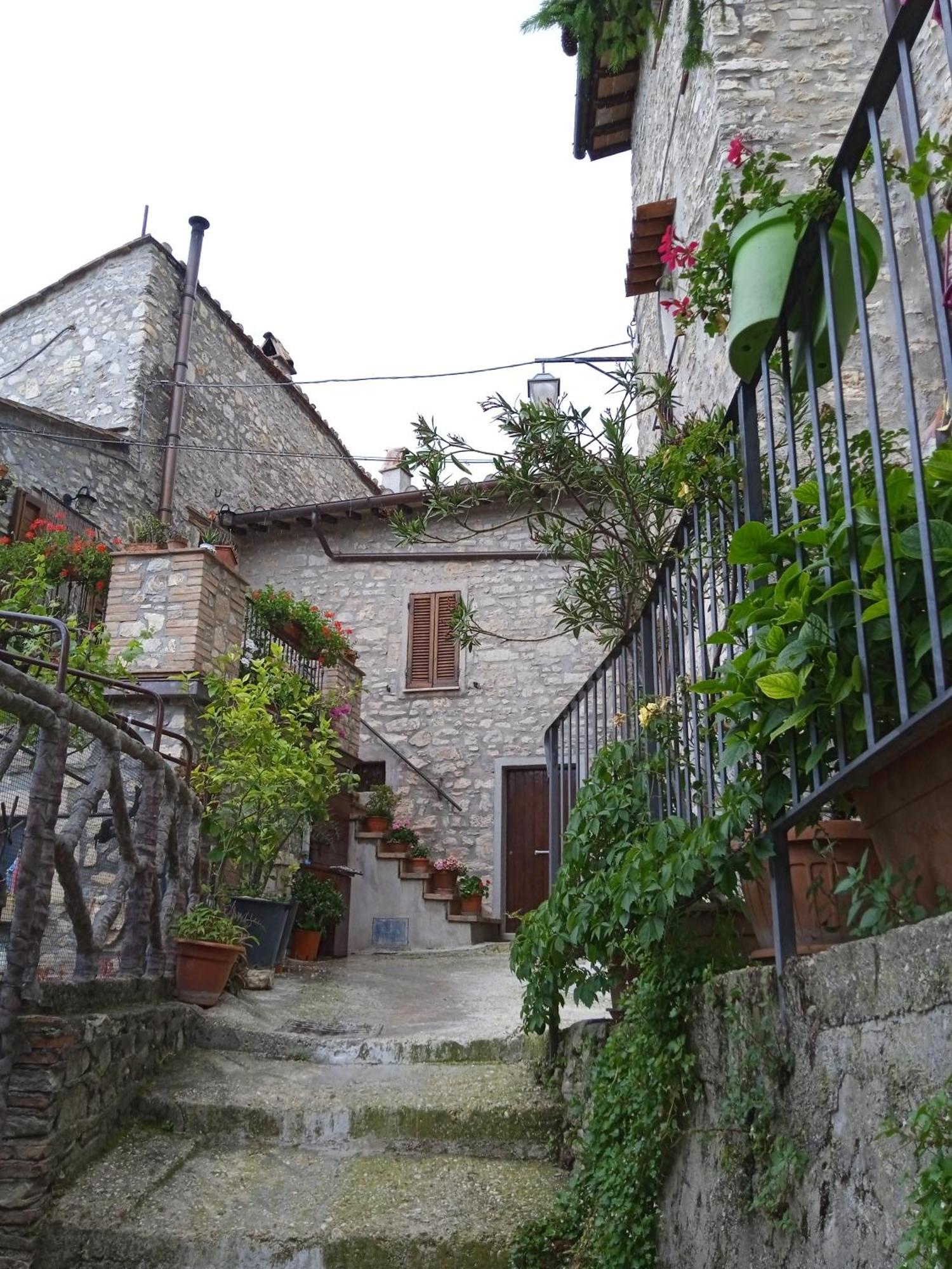 Casa Belvedere A Valle San Martino Di Spoleto Eksteriør bilde