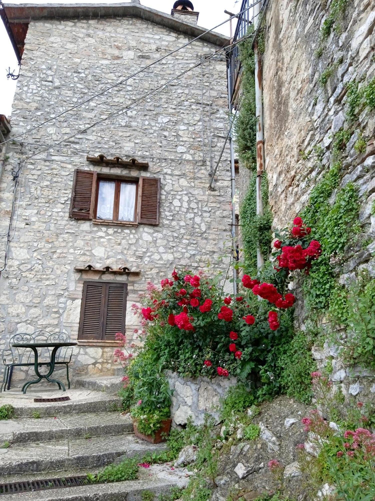 Casa Belvedere A Valle San Martino Di Spoleto Eksteriør bilde
